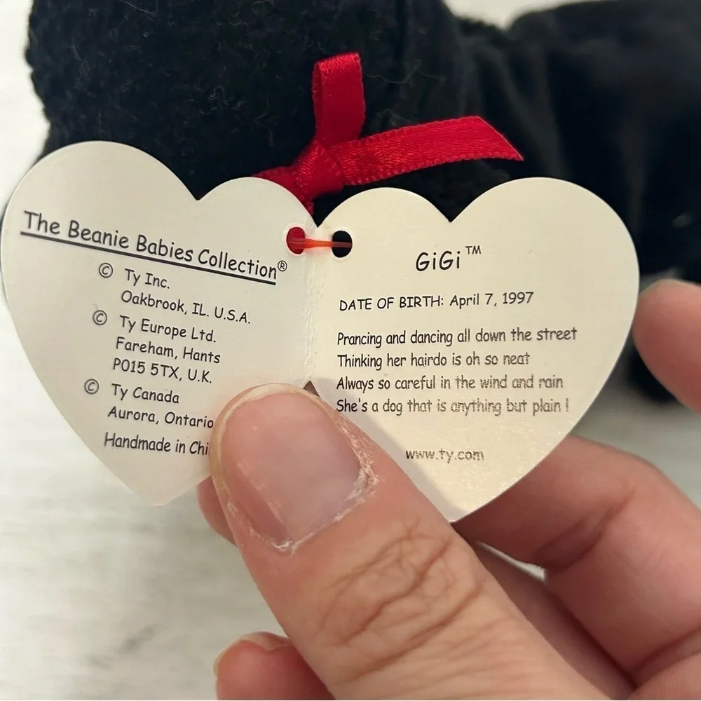 Ty Beanie Baby Gigi Dog 1997 Retired NWT